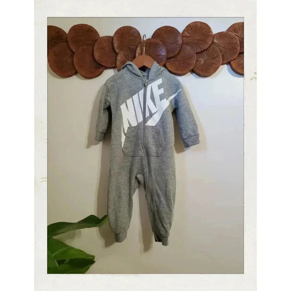 NikeGrey Toddler 18 Months Hooded Footless Zip Up Jumper Onesie